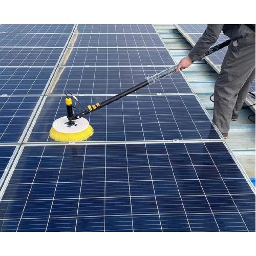 Servicii spalare si curatire a panourilor fotovoltaice