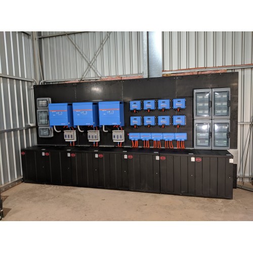 Set Sistem Trifazic Victron Energy Quattro 30kWp - Panouri Fotovoltaice