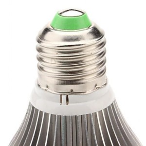Bec LED 12V 8W Bec LED 12V 8W - Panouri Fotovoltaice